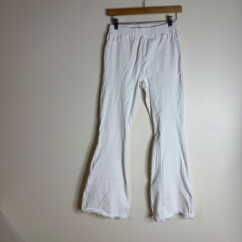 Umgee Women's Flare Leg Elastic Waist Raw Hem Pants White Size‎ M girly cute